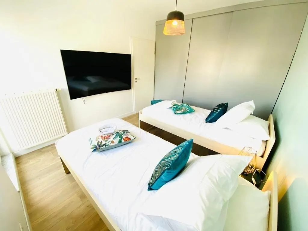 Spacious Two Bedrooms W Parking&Balcony Luxembourg